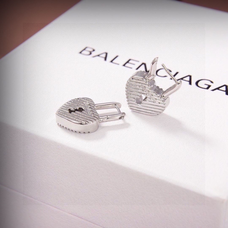 Ba1en*iaga earrings